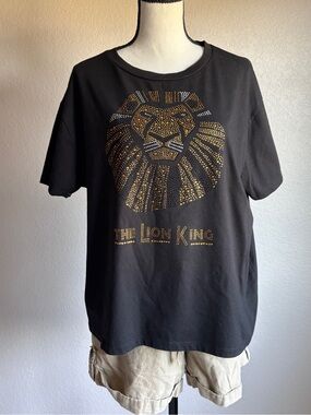 The Lion King Black Short Sleeve Tee with Gold Stud Design women’s L